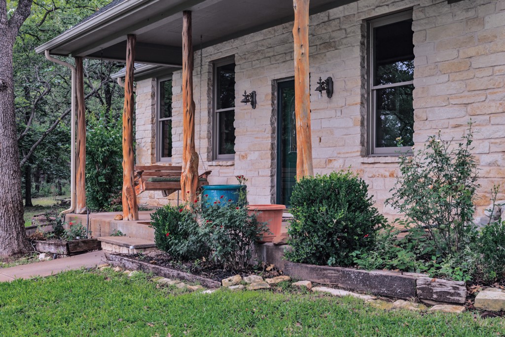 215 Private Road 2394