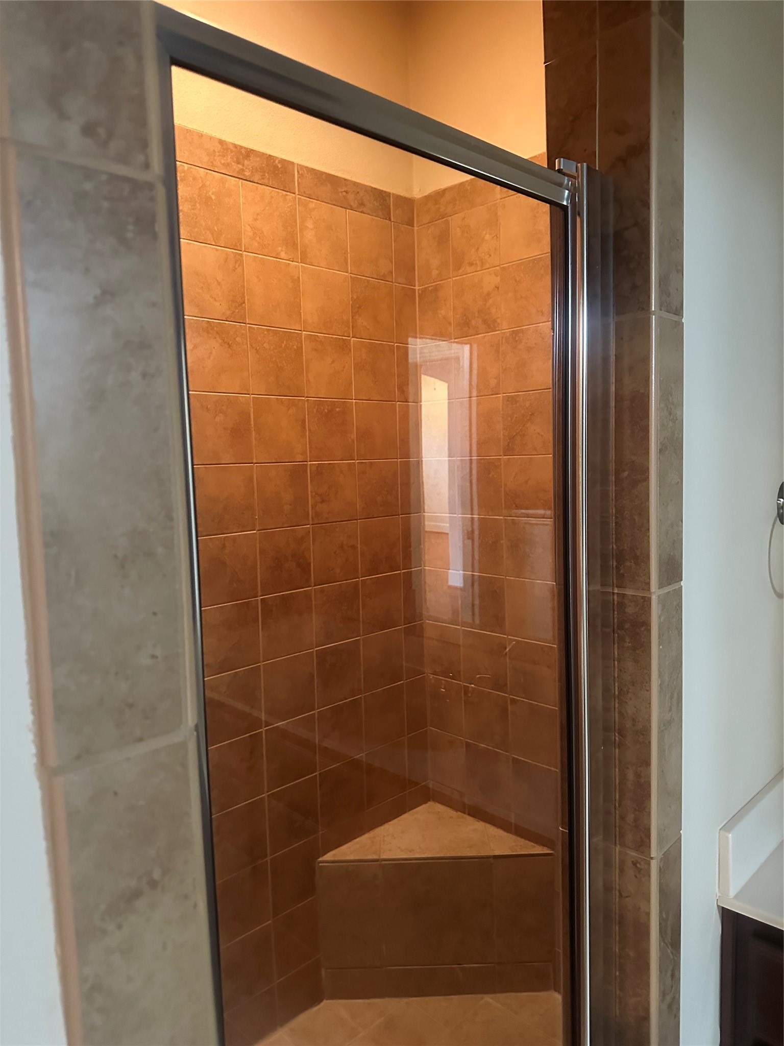 380 Greathouse Village