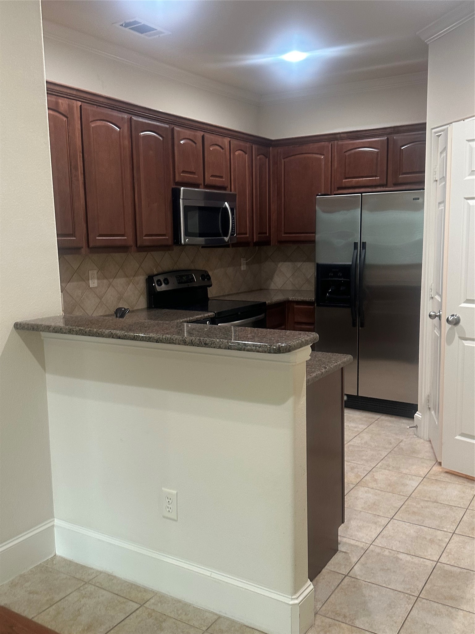 380 Greathouse Village