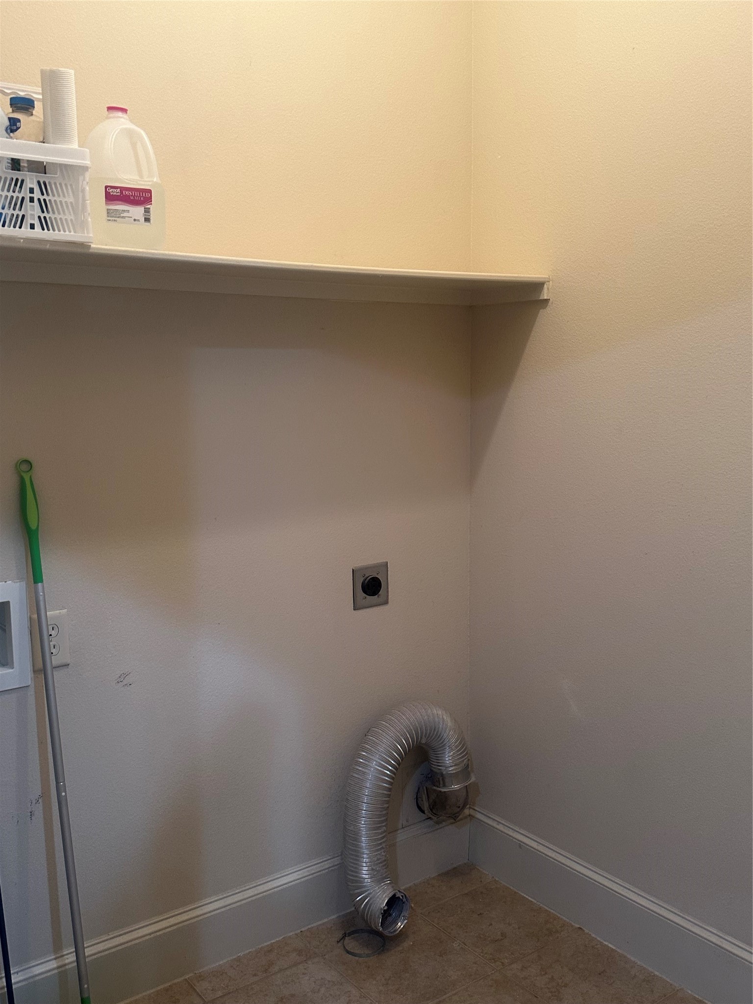 380 Greathouse Village