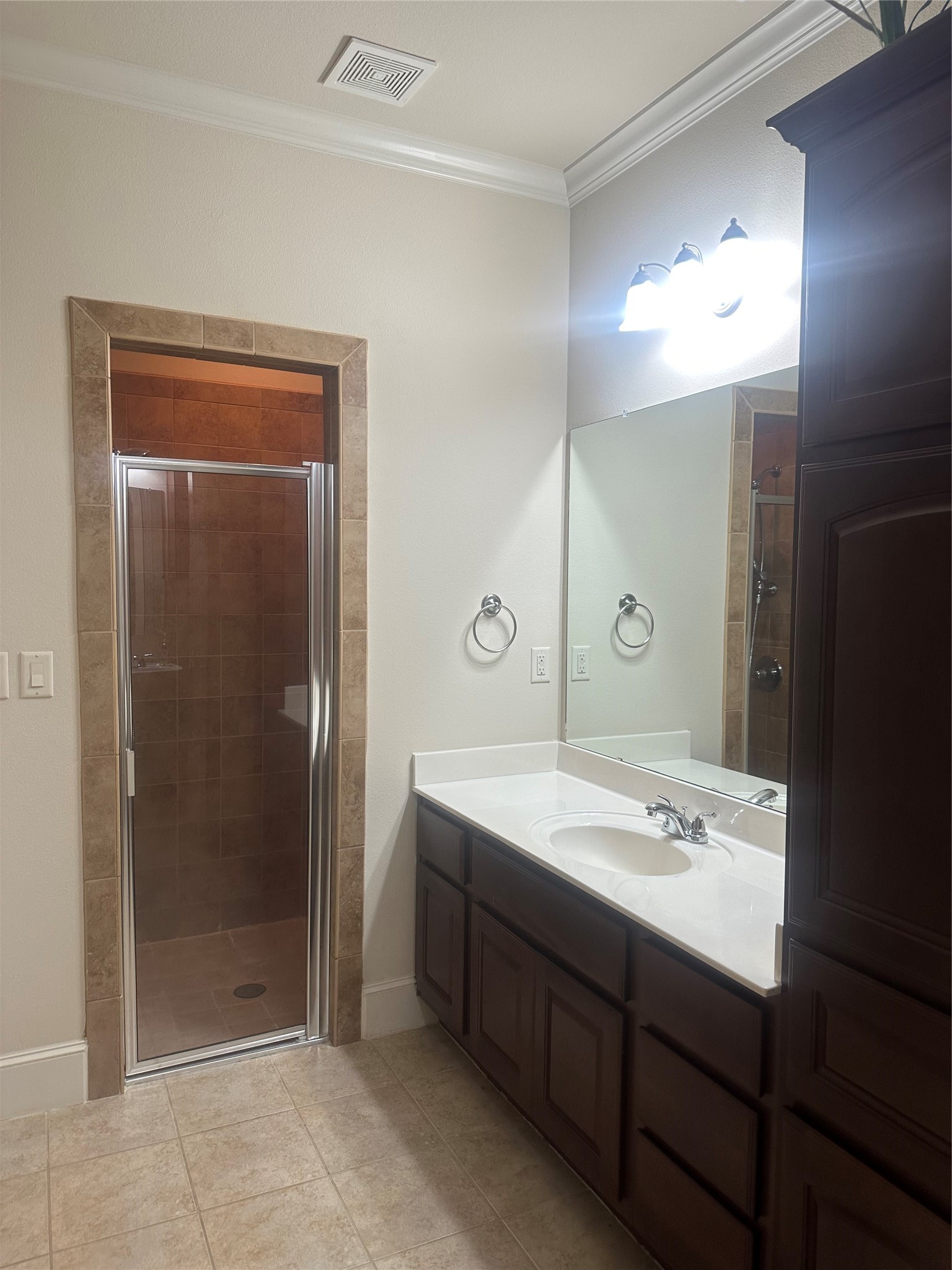 380 Greathouse Village