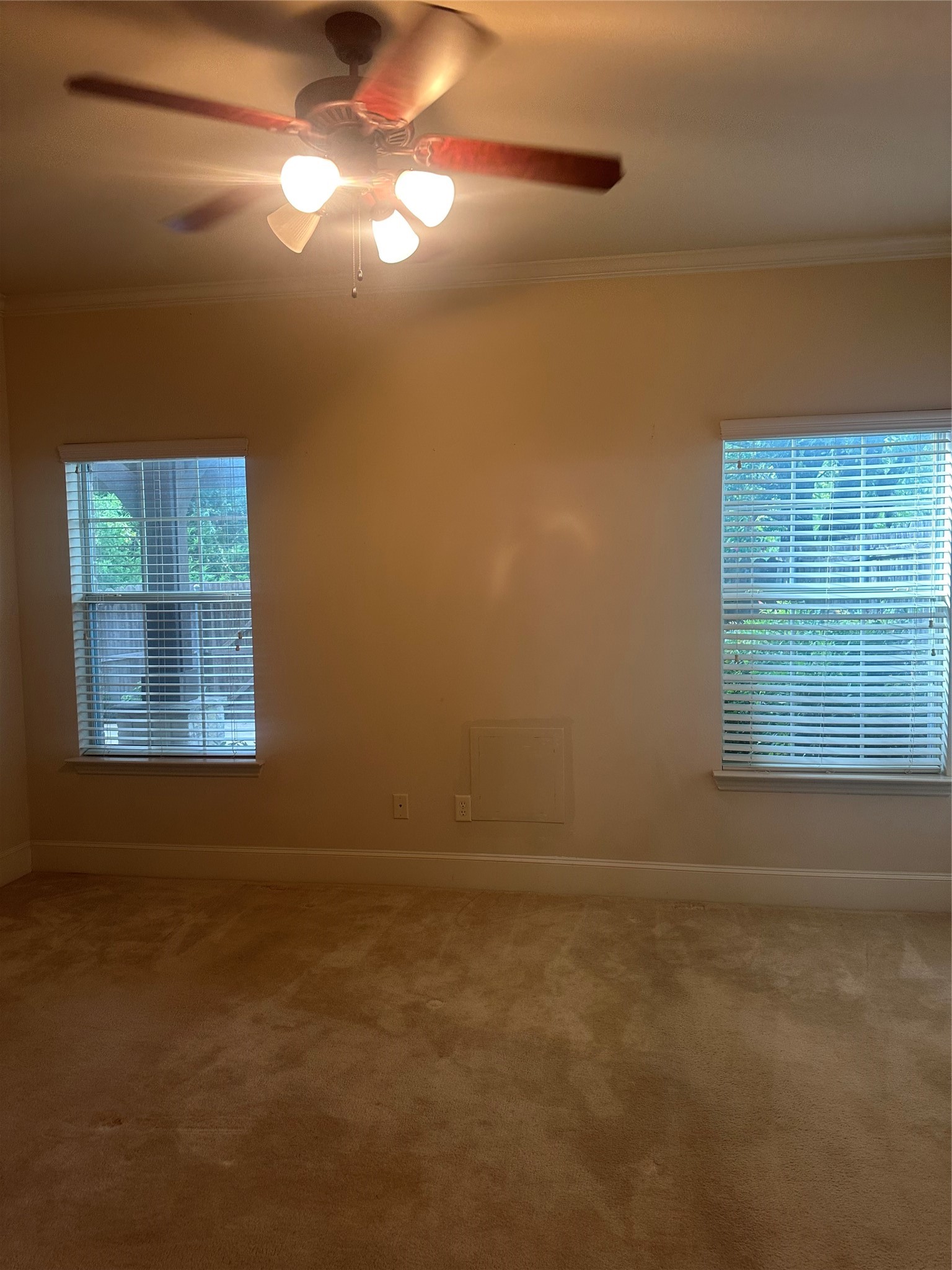 380 Greathouse Village