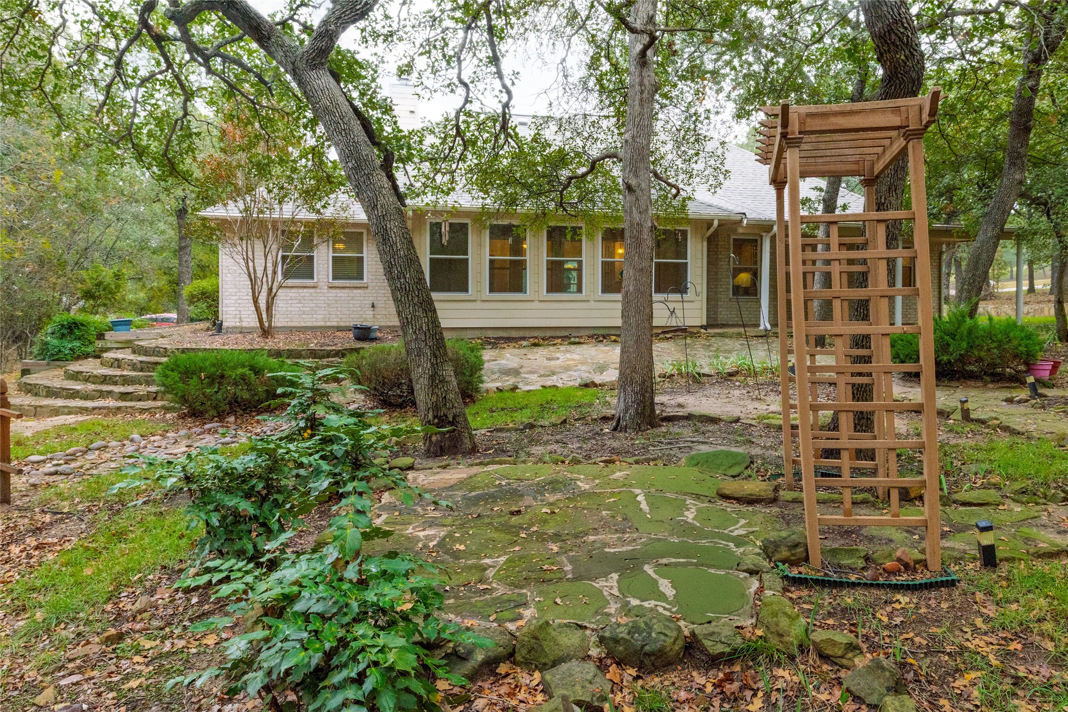 604 Runaway Bay Drive