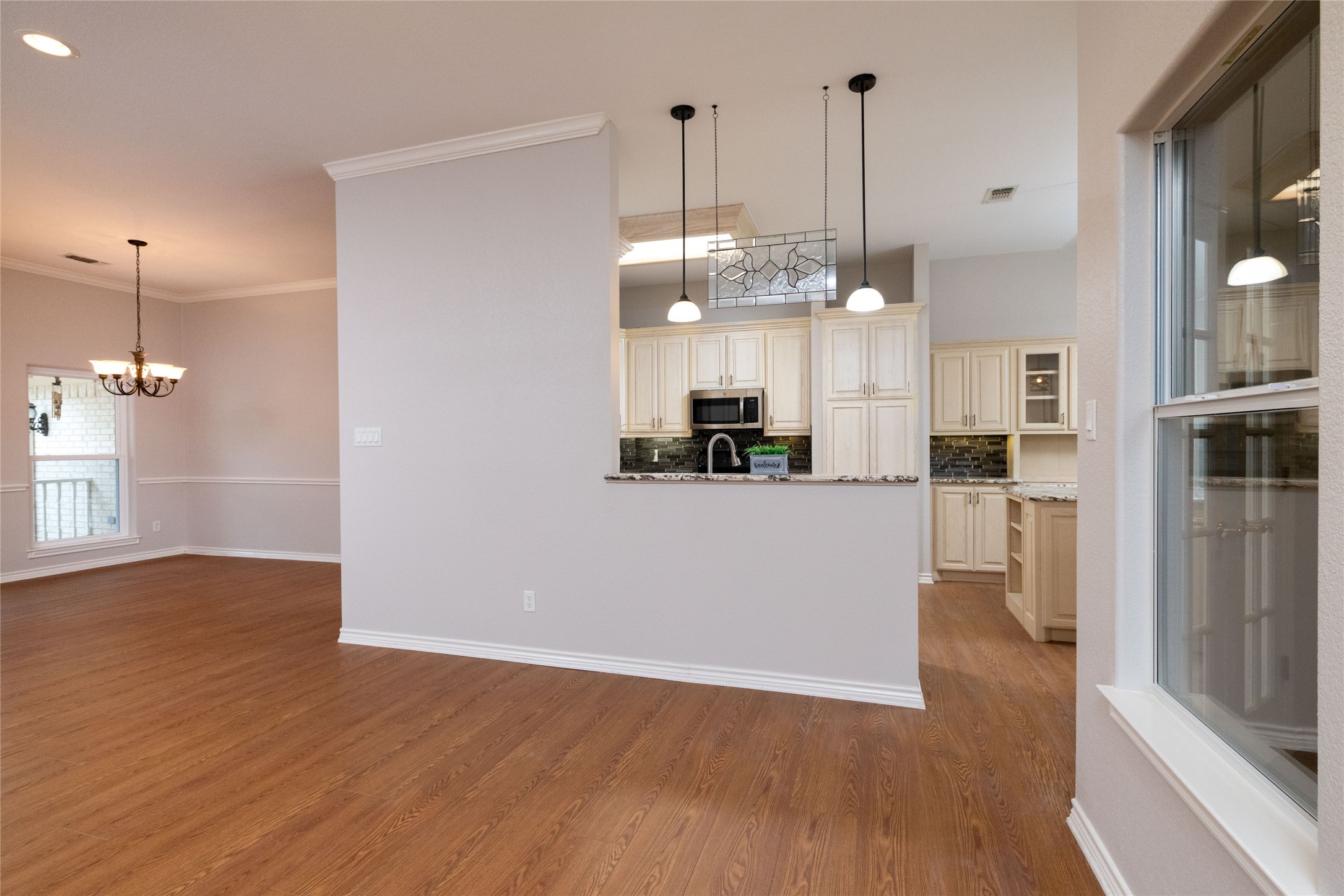 604 Runaway Bay Drive