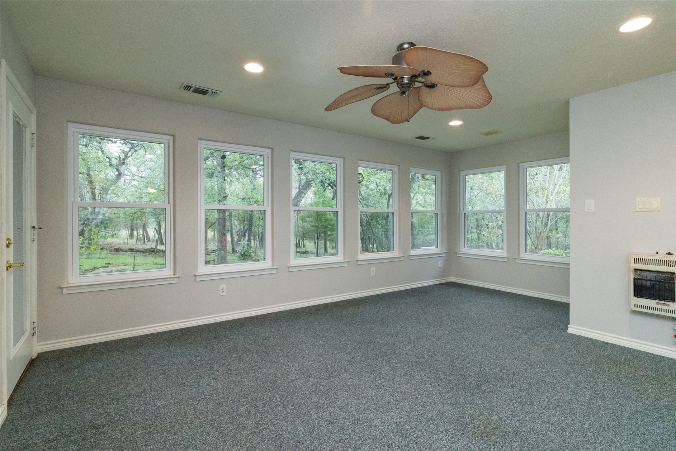 604 Runaway Bay Drive