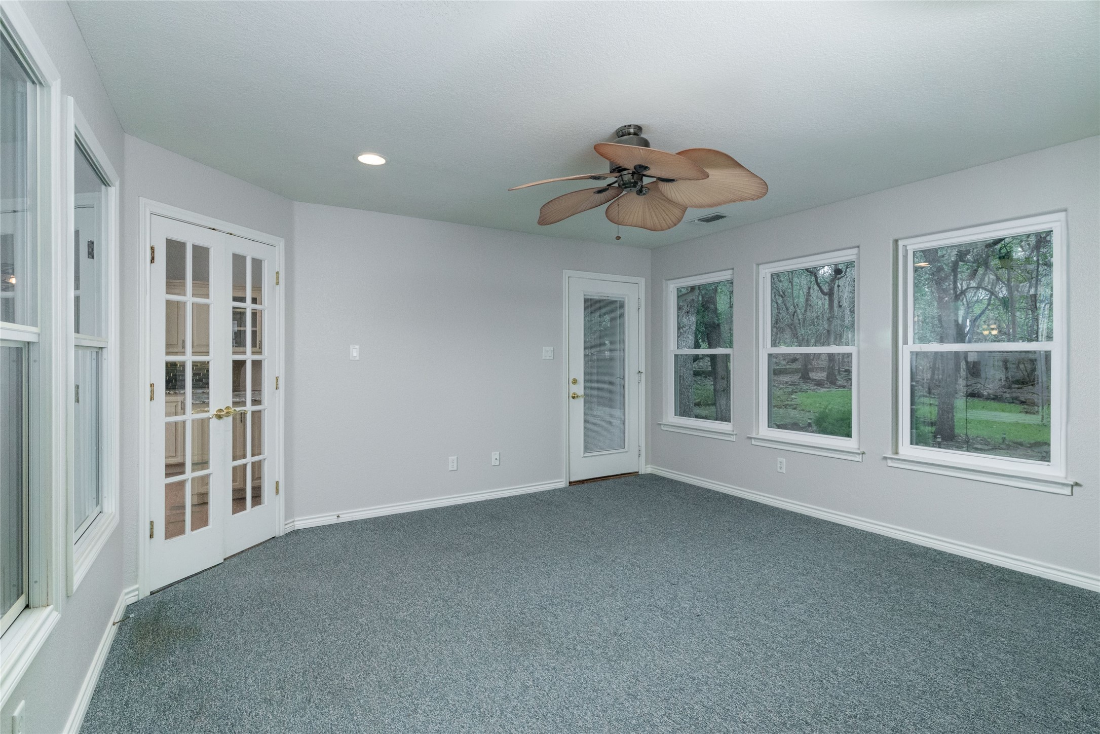 604 Runaway Bay Drive