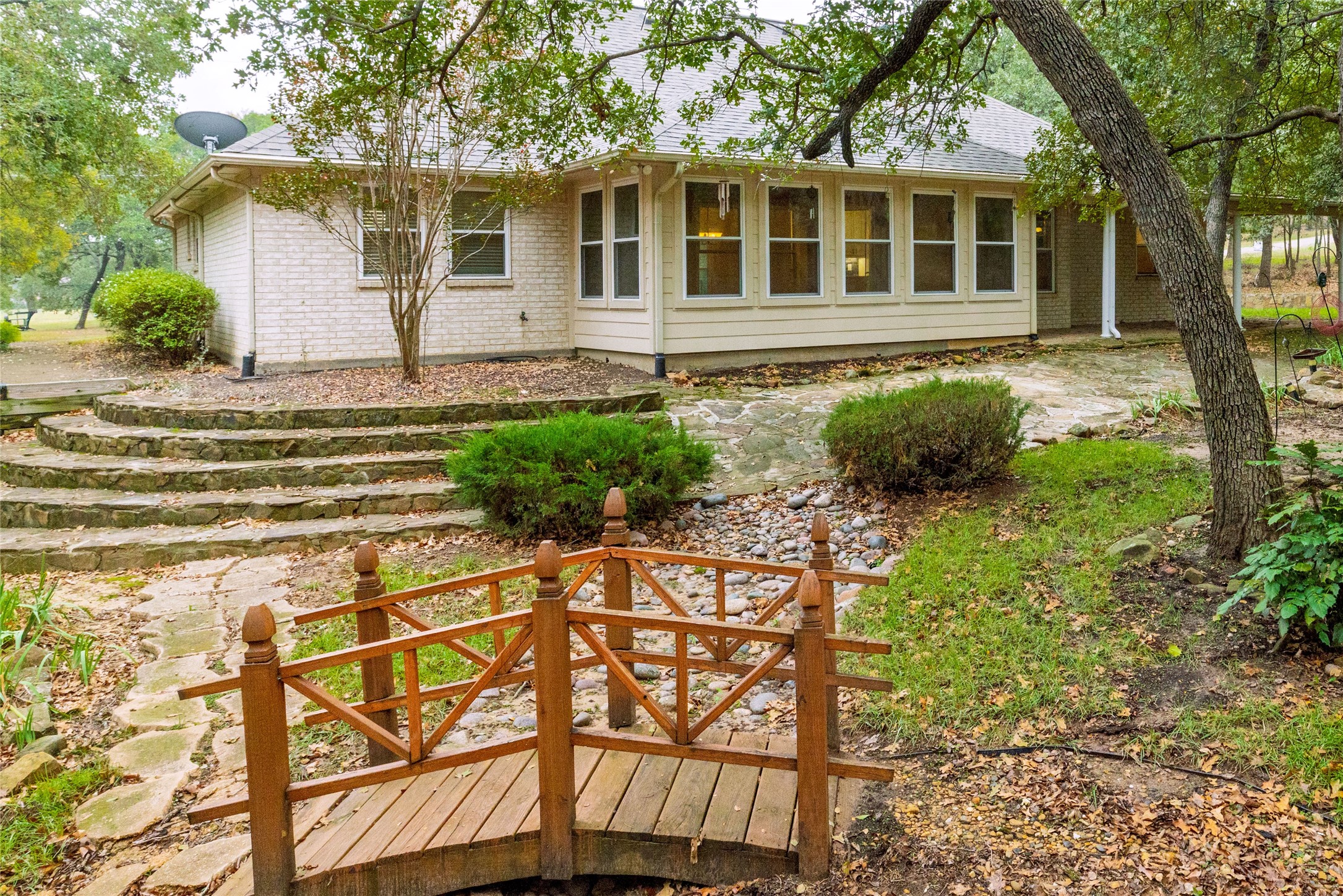 604 Runaway Bay Drive