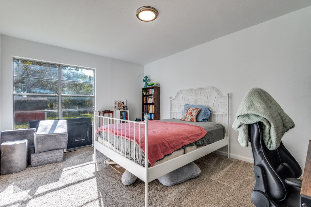 1406 Vine Street
