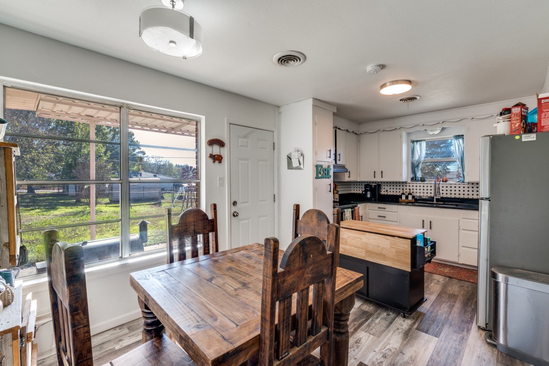 1406 Vine Street