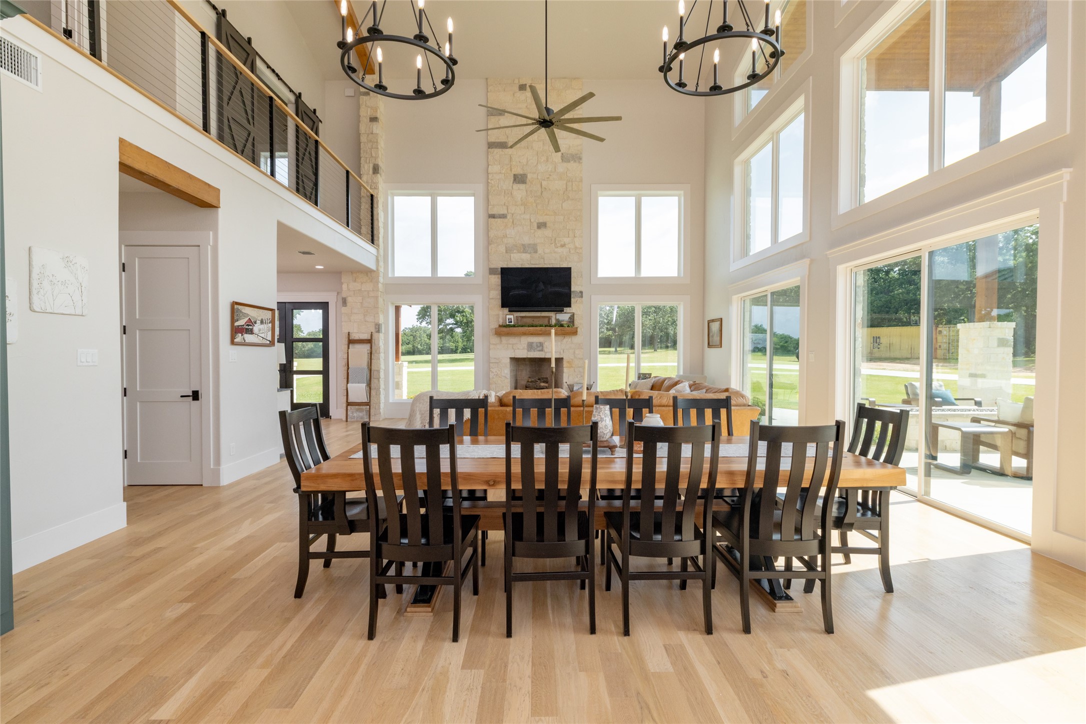 1100 county Road 1785