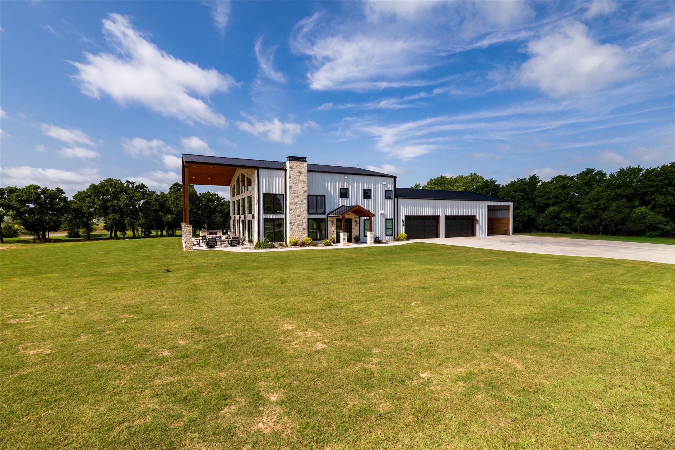 1100 county Road 1785