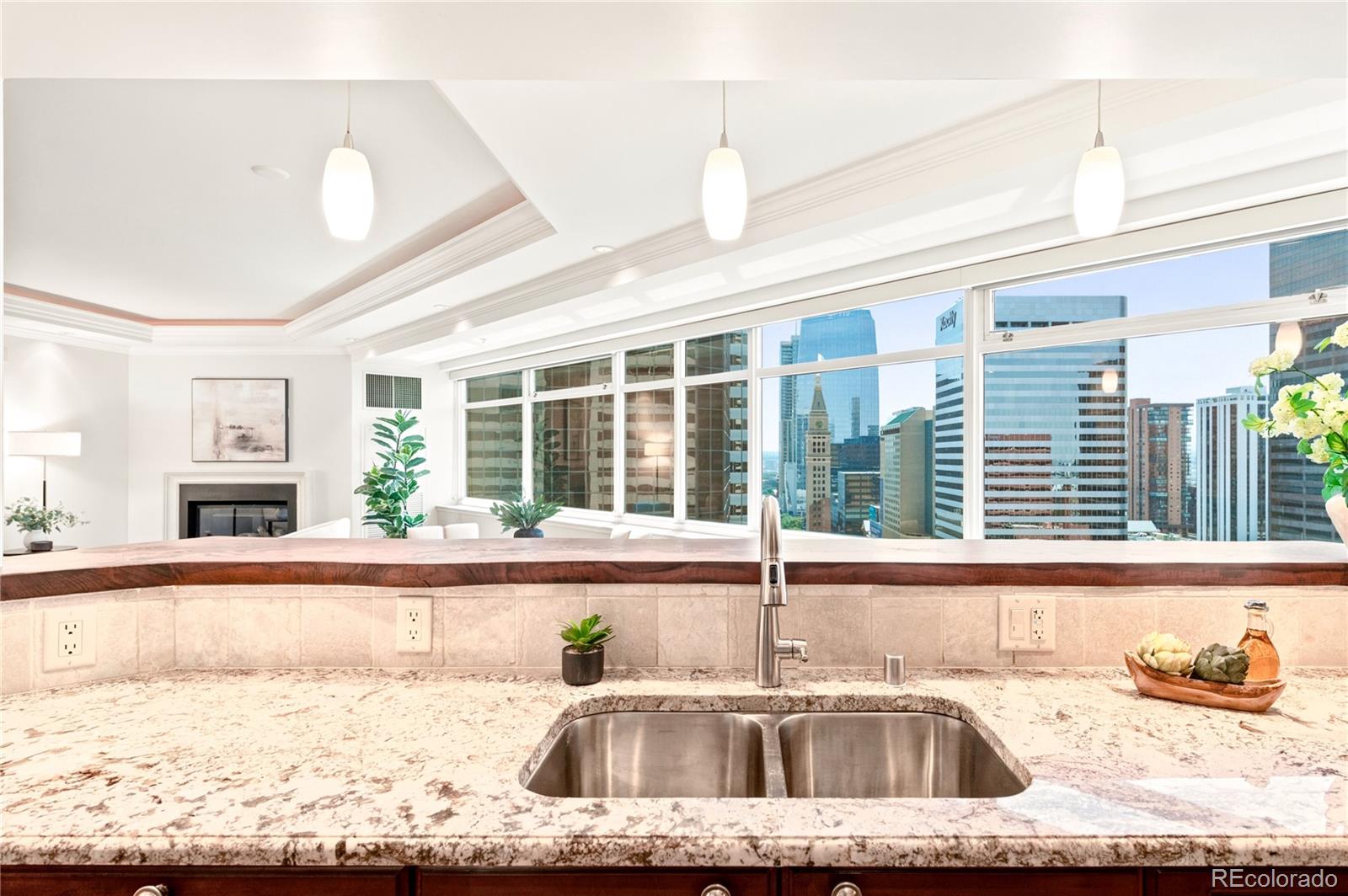 1891 Curtis Street Unit: 1620
