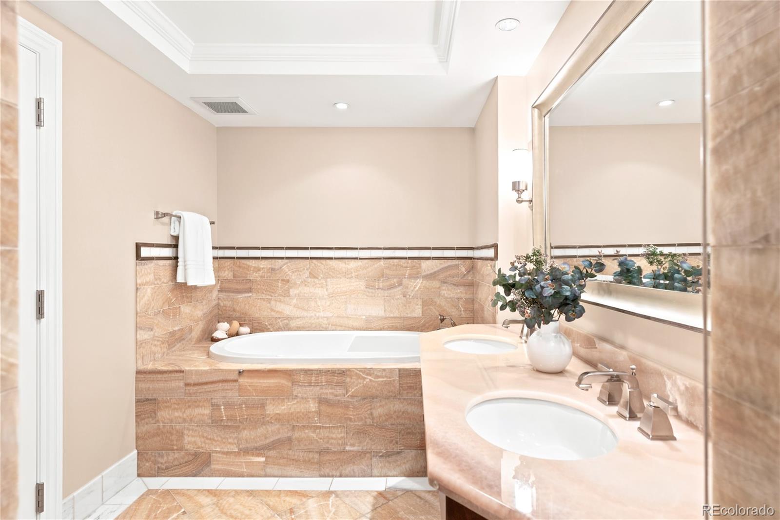 1891 Curtis Street Unit: 1620