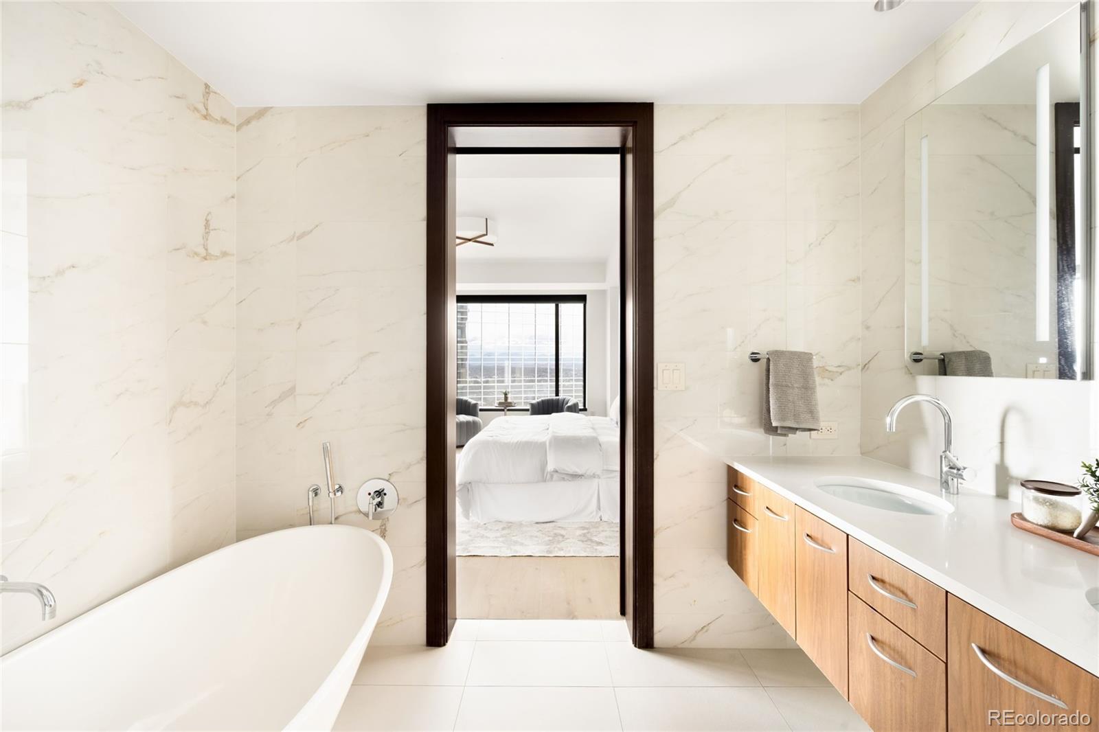 1133 14th Street Unit: 2710