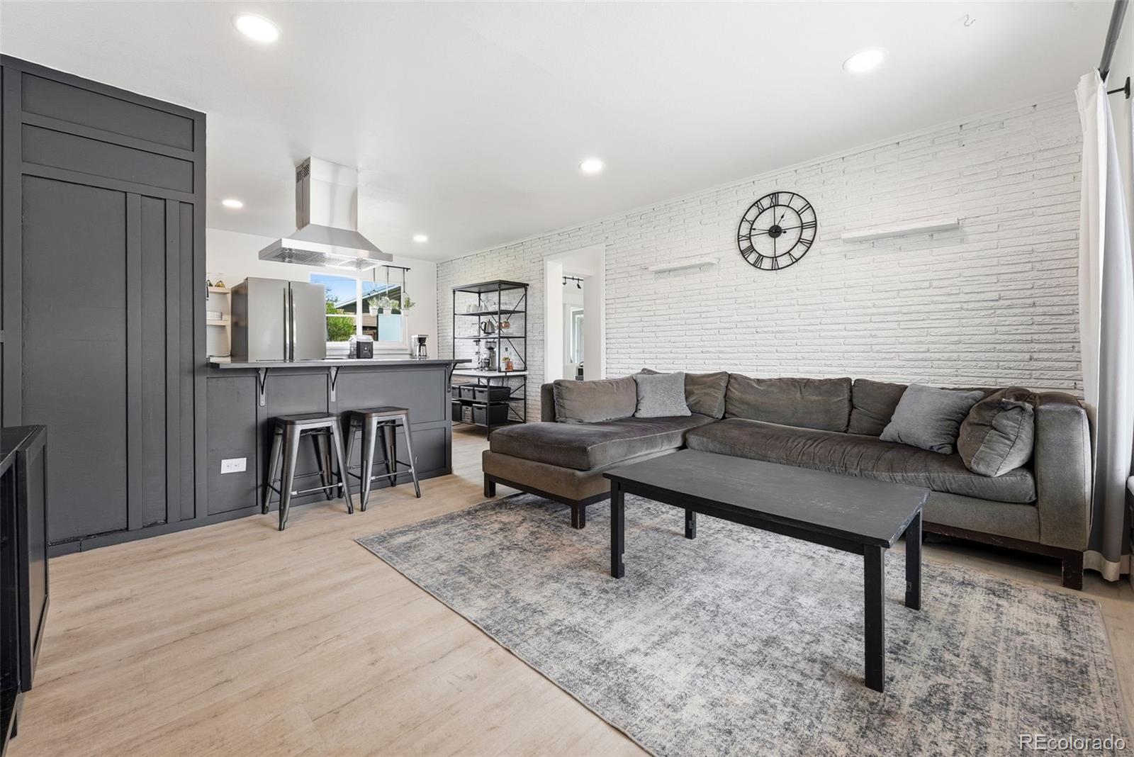 34 Yates Street