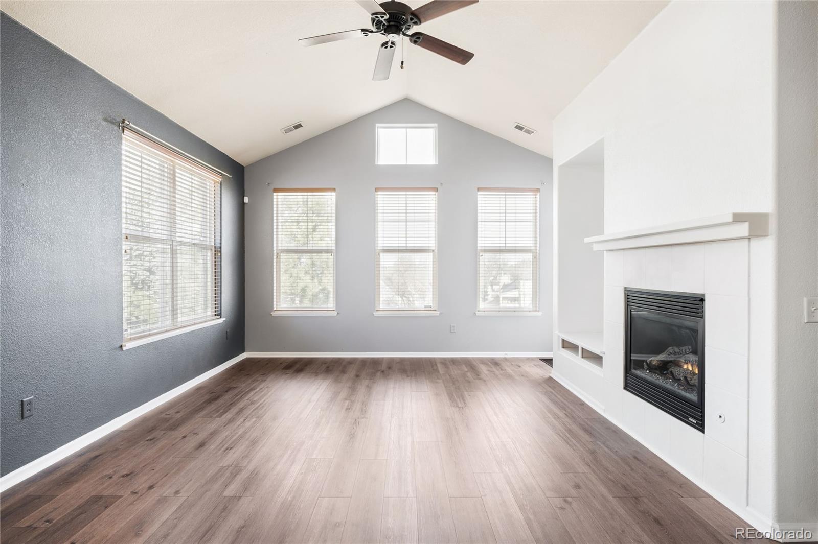 2240 S Vaughn Way Unit: 201