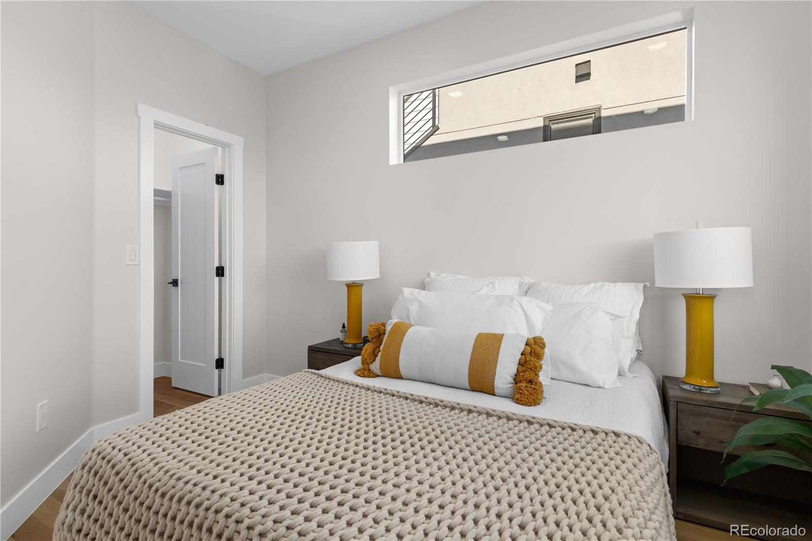 1286 Newton Street Unit: 2