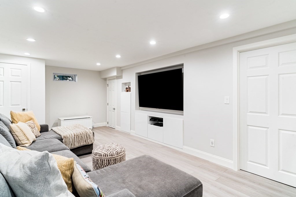88 Standish Road