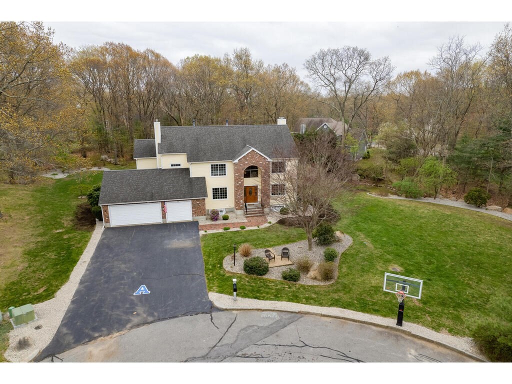 11 Yankee Lane
