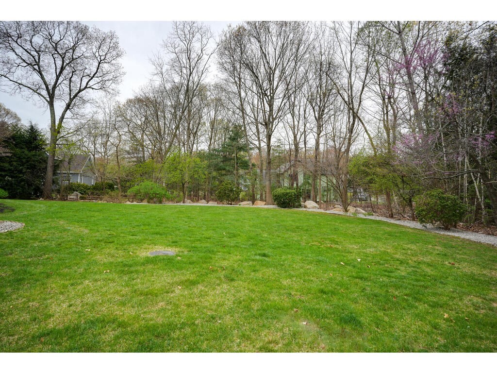 11 Yankee Lane