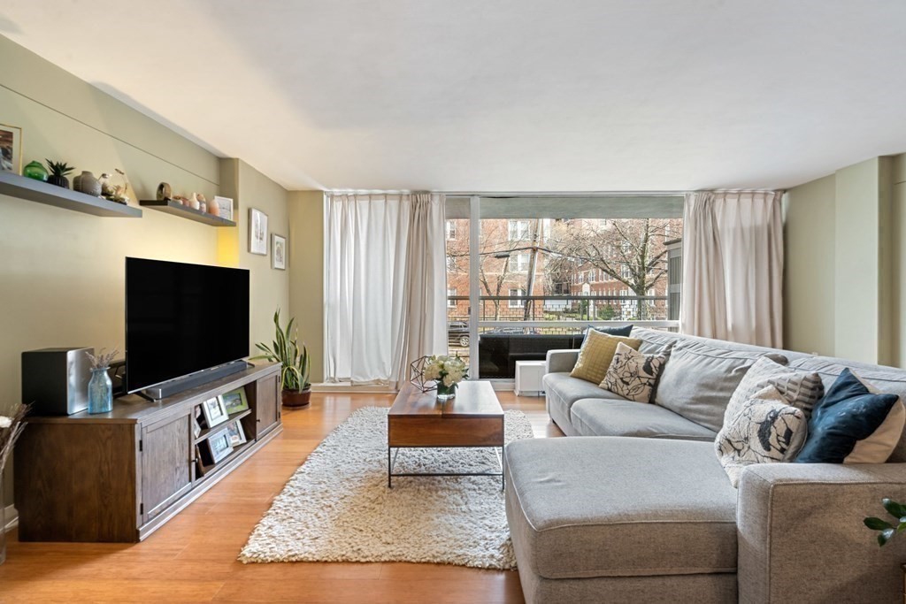 45 Longwood Avenue # 208