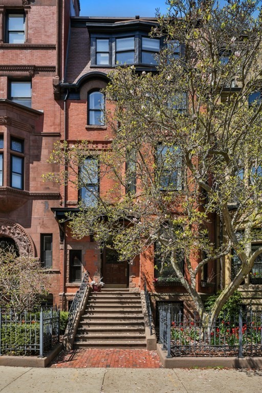 346 Beacon Street # 7