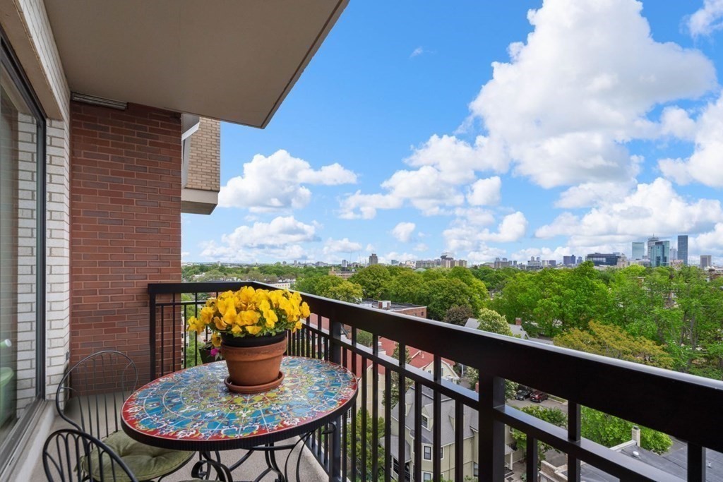 60 Longwood Avenue # 1007