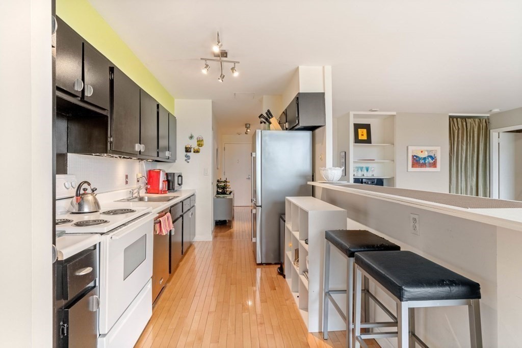 60 Longwood Avenue # 1007