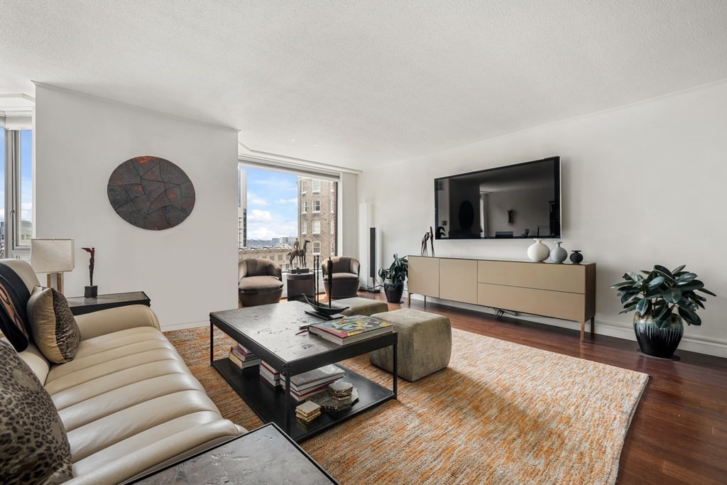 220 Boylston Street # 1012
