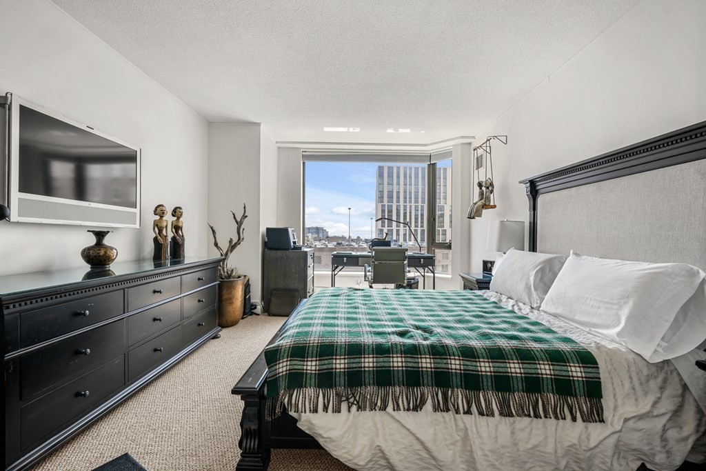 220 Boylston Street # 1012