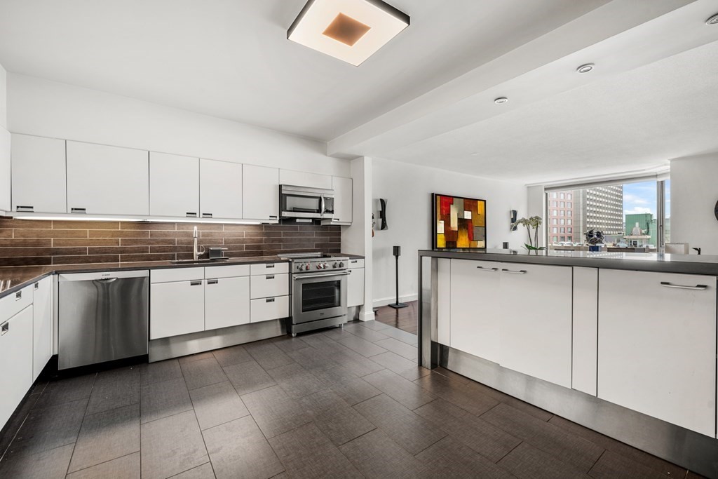 220 Boylston Street # 1012