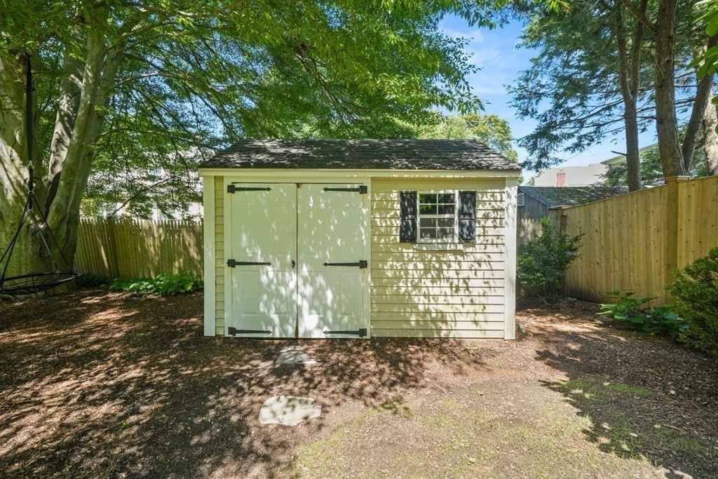 447 Weston Road