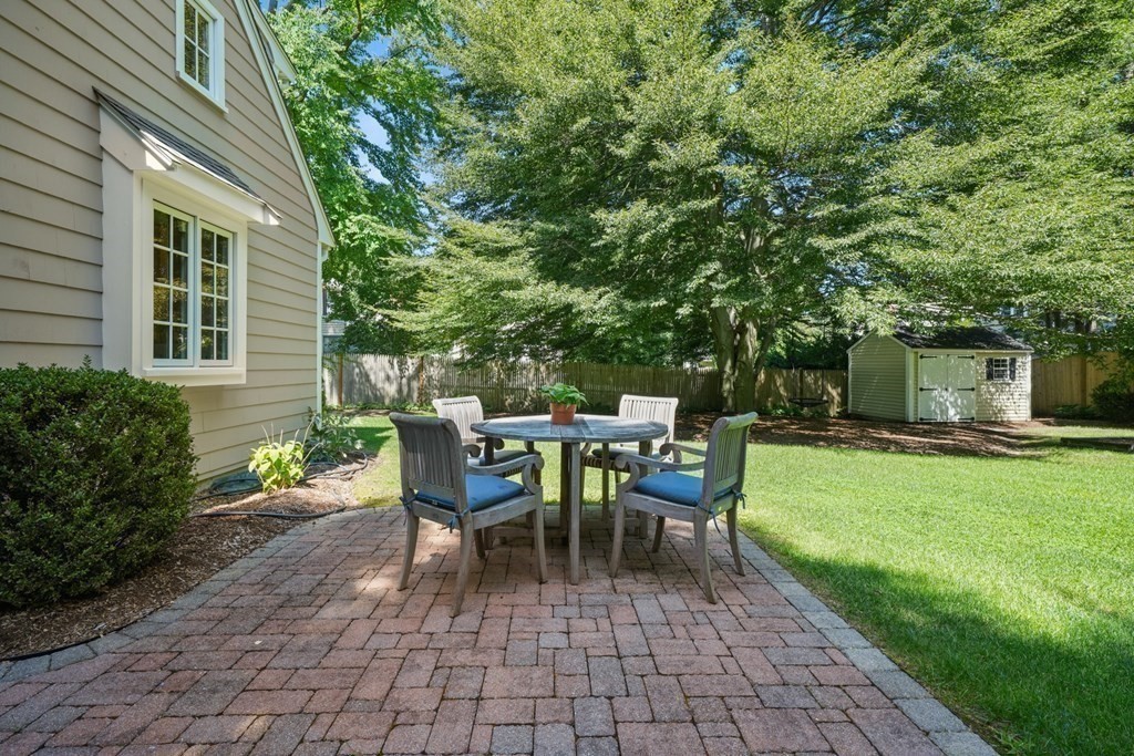 447 Weston Road
