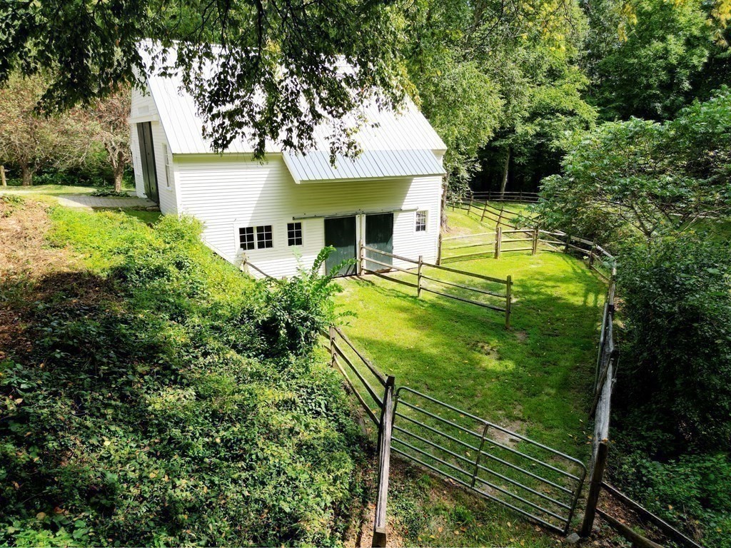 139 Stow Road