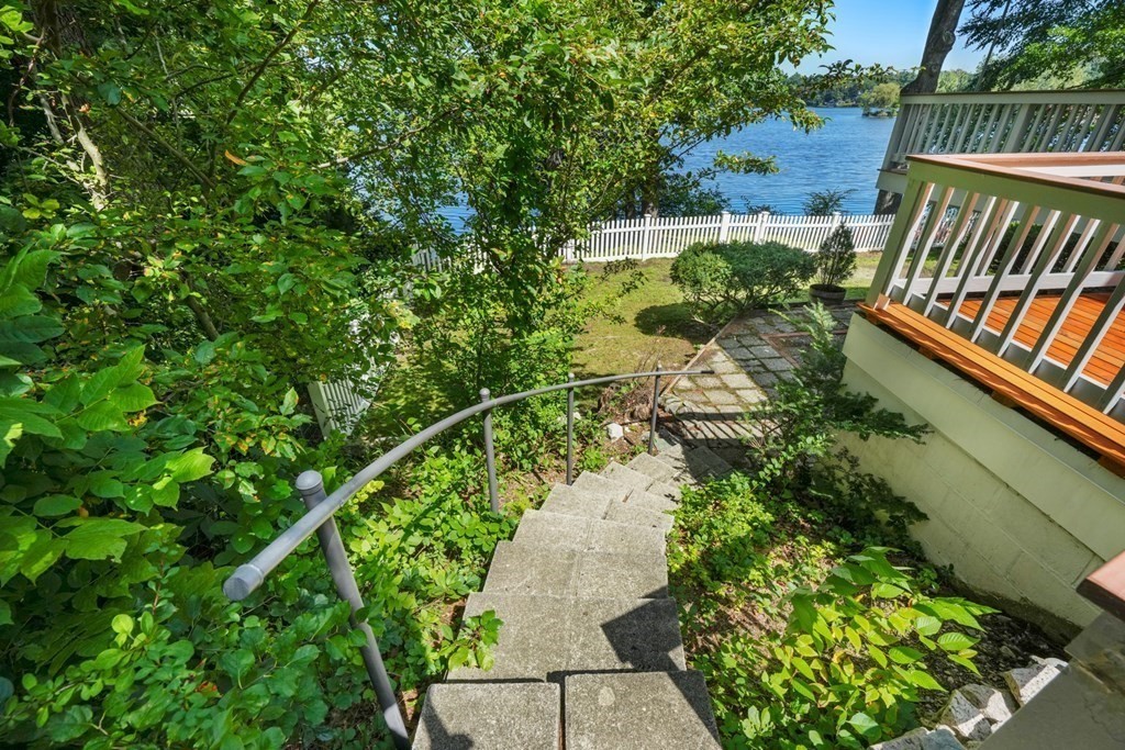 7 Bacon Street