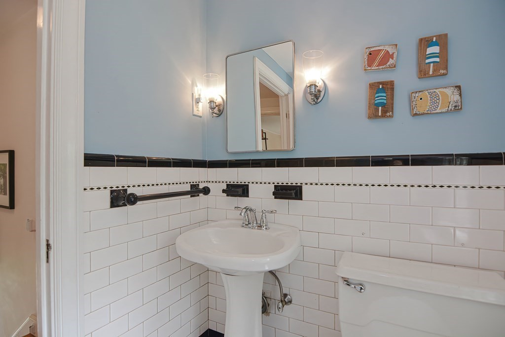 1 Brookfield Circle