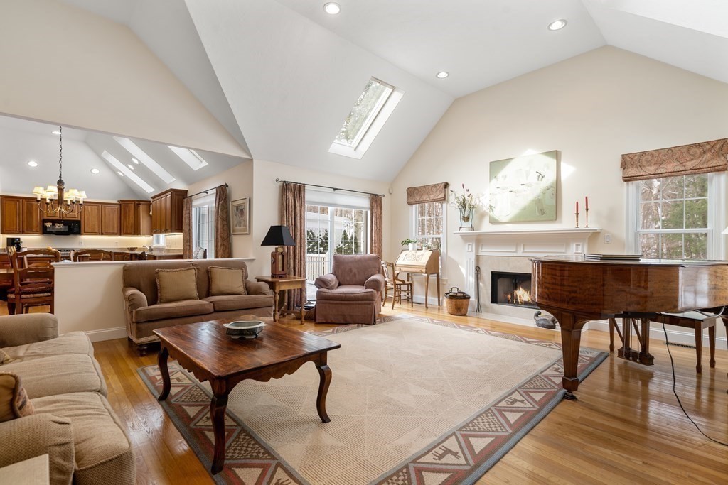 10 Algonquian Drive