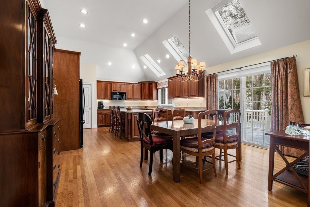 10 Algonquian Drive