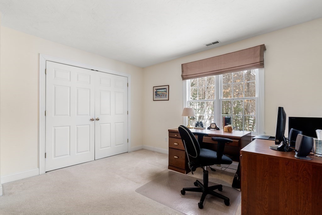 10 Algonquian Drive
