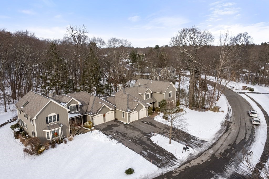 10 Algonquian Drive