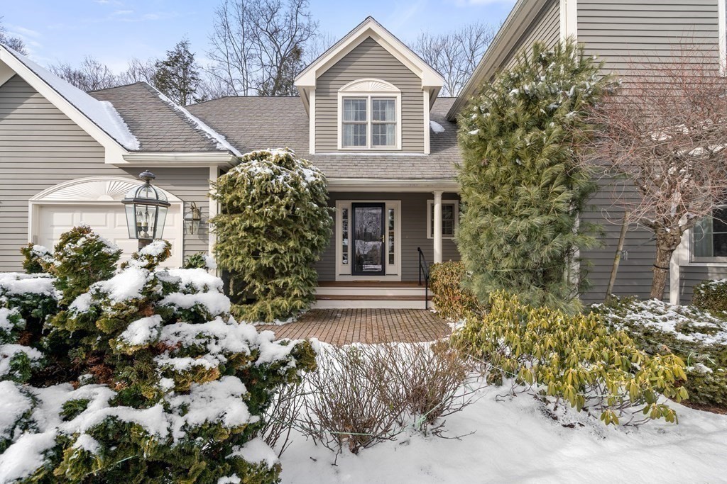 10 Algonquian Drive