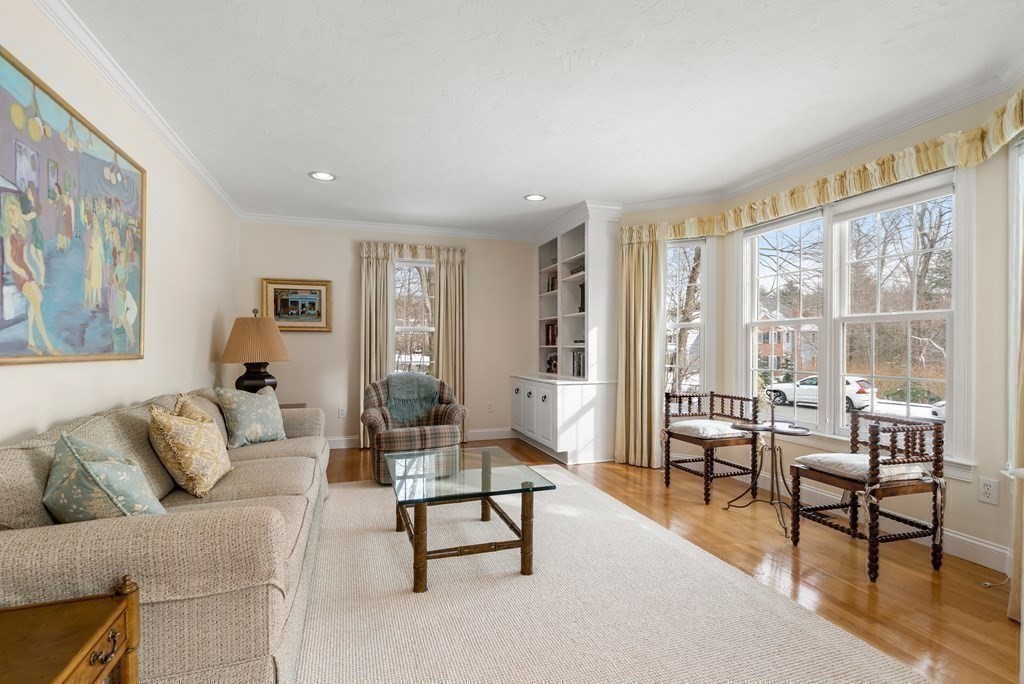 10 Algonquian Drive