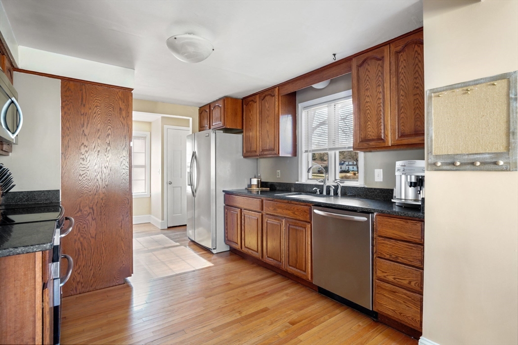 10 Audrea Road