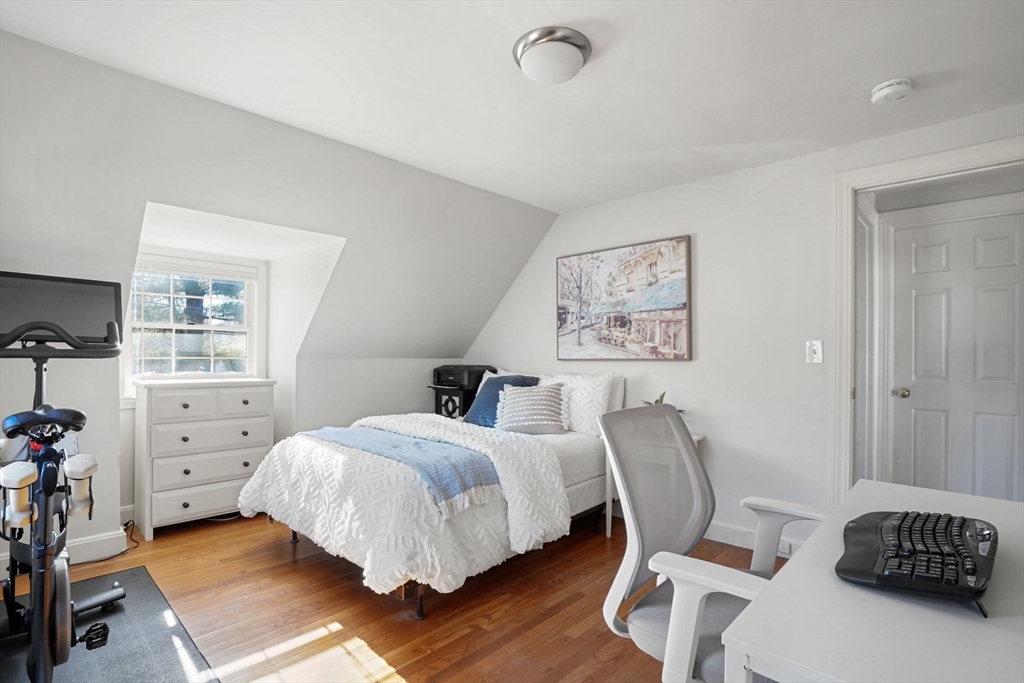 10 Audrea Road