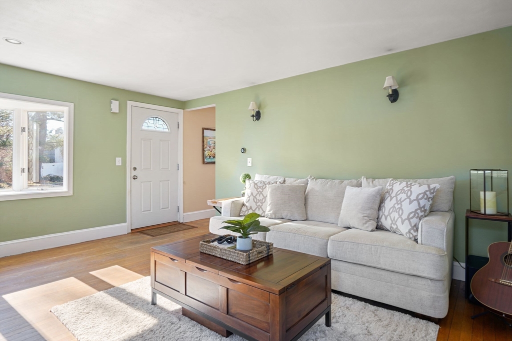 10 Audrea Road