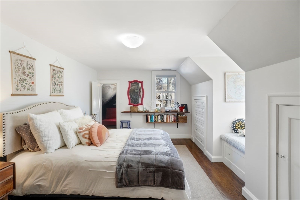 4 High Ledge Avenue