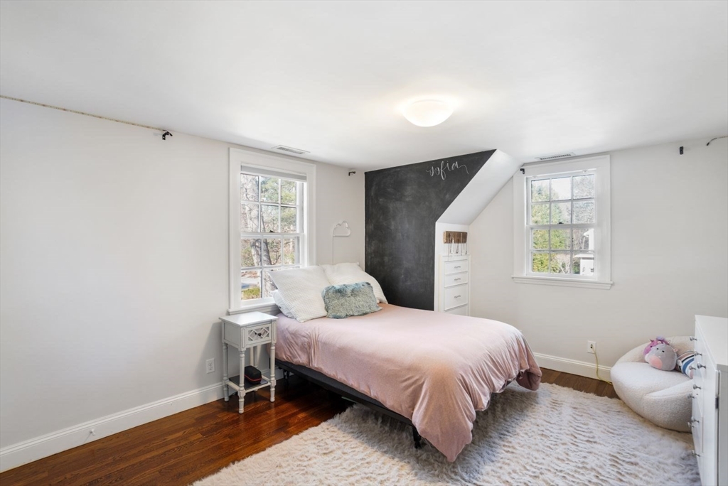 4 High Ledge Avenue