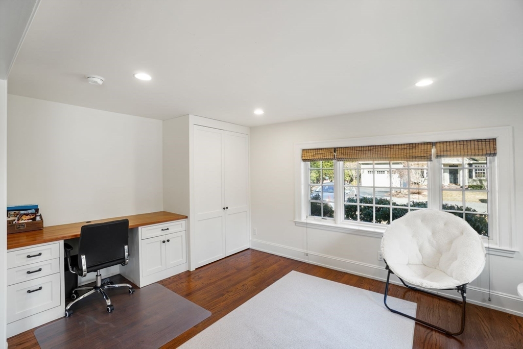 4 High Ledge Avenue