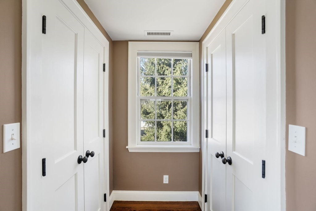 4 High Ledge Avenue