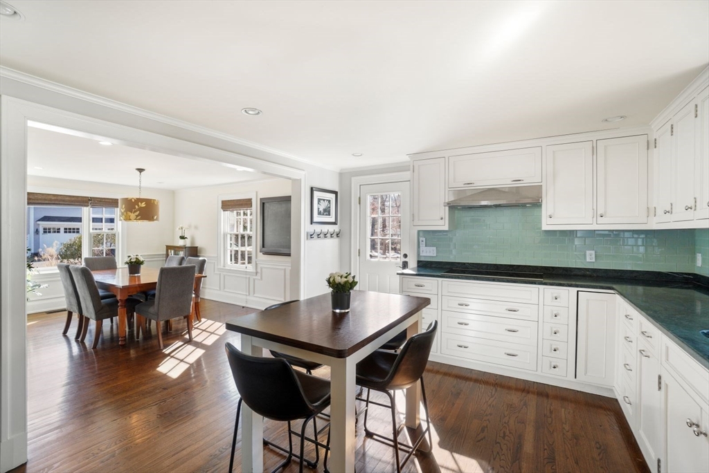 4 High Ledge Avenue